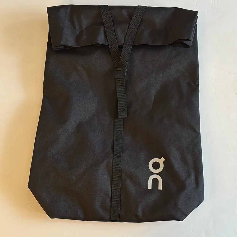 On Cloud Unisex Black Running Ambassador Backpack